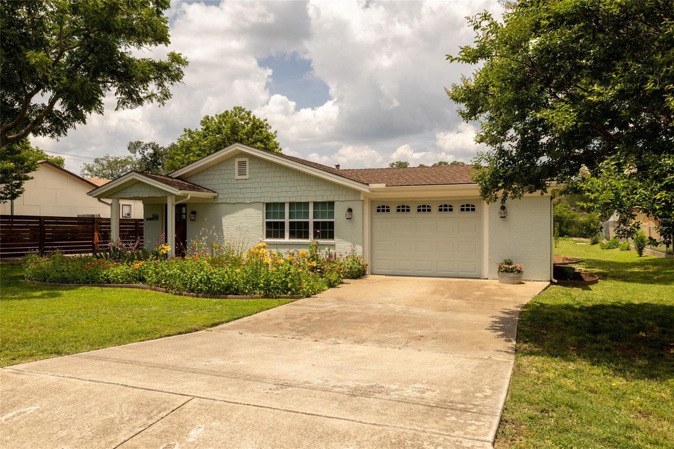 1114 Elmira St, Weatherford, TX 76086 - photo 1