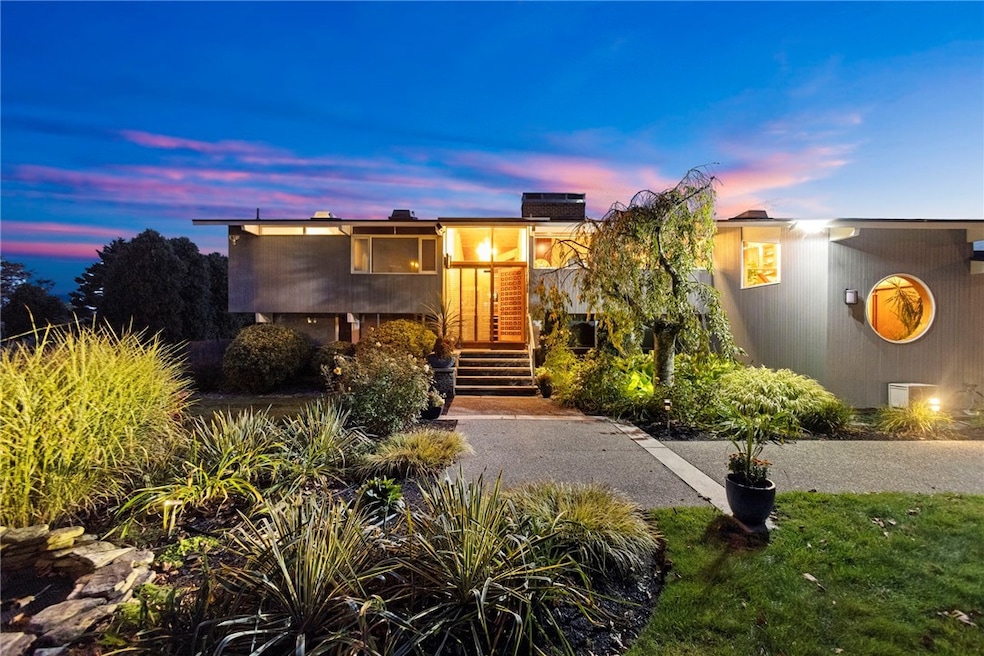 10 Oceanview Dr, Middletown, RI 02842 - photo 1