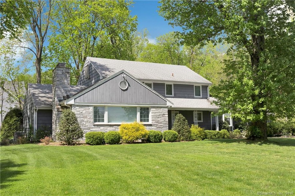 6 Dogwood Ln, Stamford, CT 06903 - photo 1