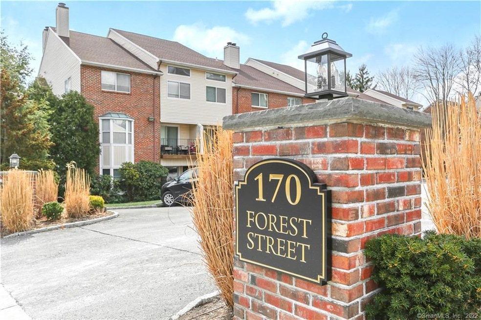 170 Forest St unit 2, Stamford, CT 06901 - photo 1