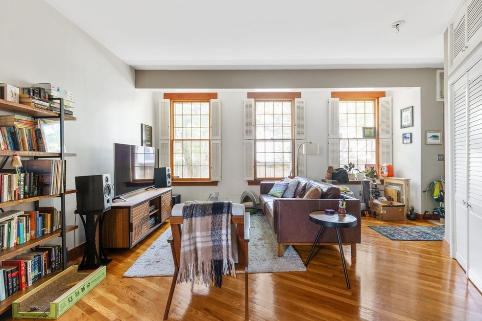 87 Bristol St unit 1A, Cambridge, MA 02139 - photo 1