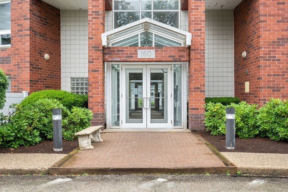 Hingham Woods unit 215, South Weymouth, MA 02190 - photo 1