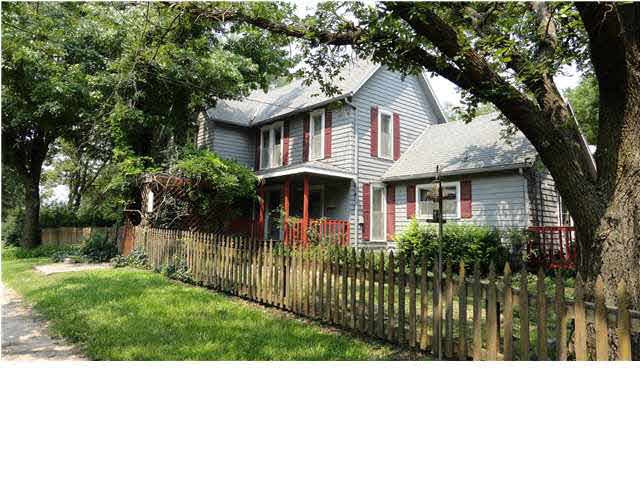 Victoria home with newer roof
