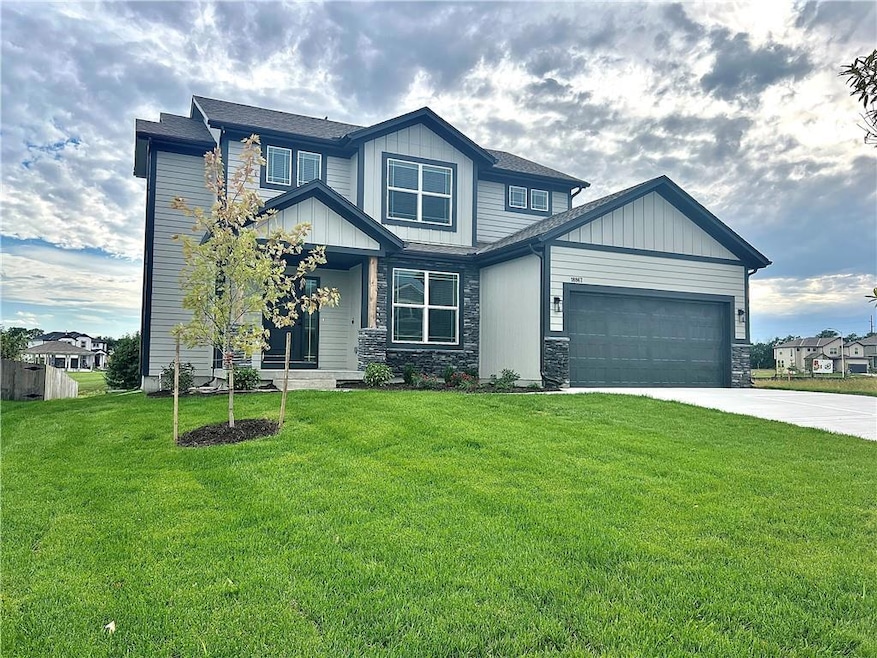 18867 W 169th St, Olathe, KS 66062 - photo 1