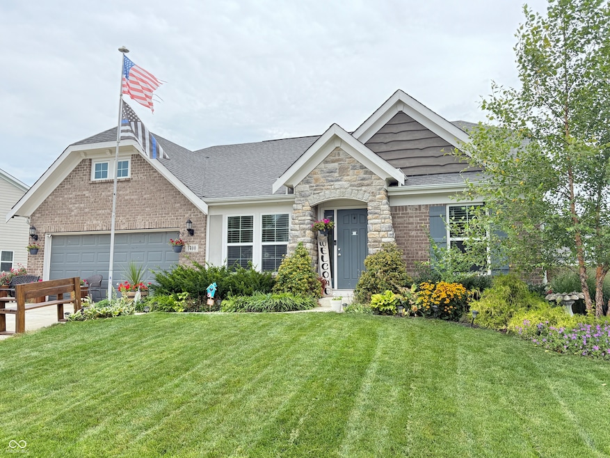 1400 W Springhurst Blvd, Greenfield, IN 46140 - photo 1