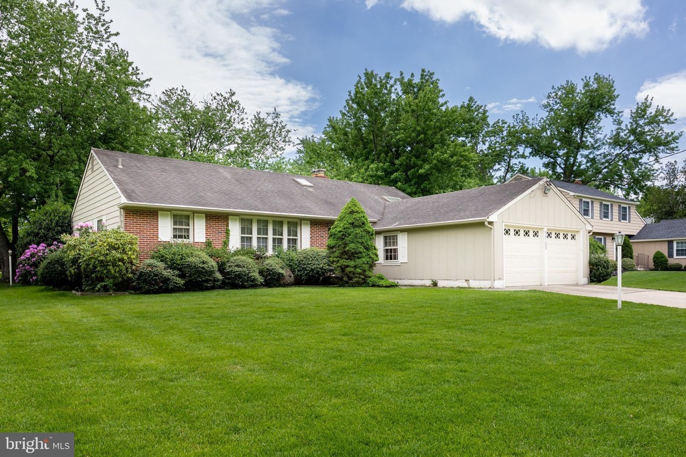 547 Tarrington Rd, Cherry Hill, NJ 08034 - photo 1