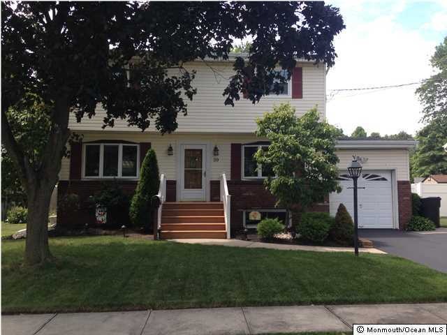 39 Lafayette Dr, Hazlet, NJ 07730 - photo 1