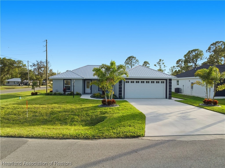 303 Howey Rd, Sebring, FL 33870 - photo 1