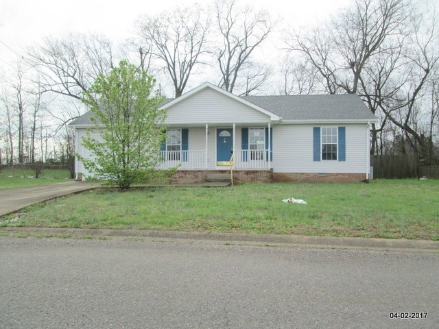 161 Oak Tree Dr, Oak Grove, KY 42262 - photo 1