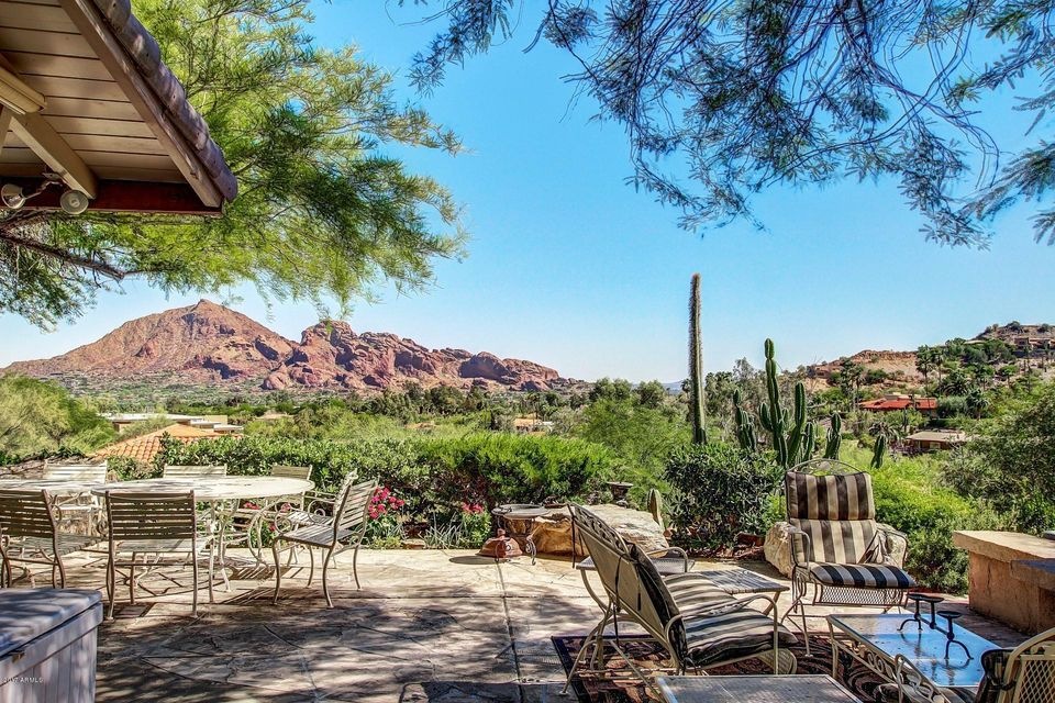 Camelback Mountain Views!
