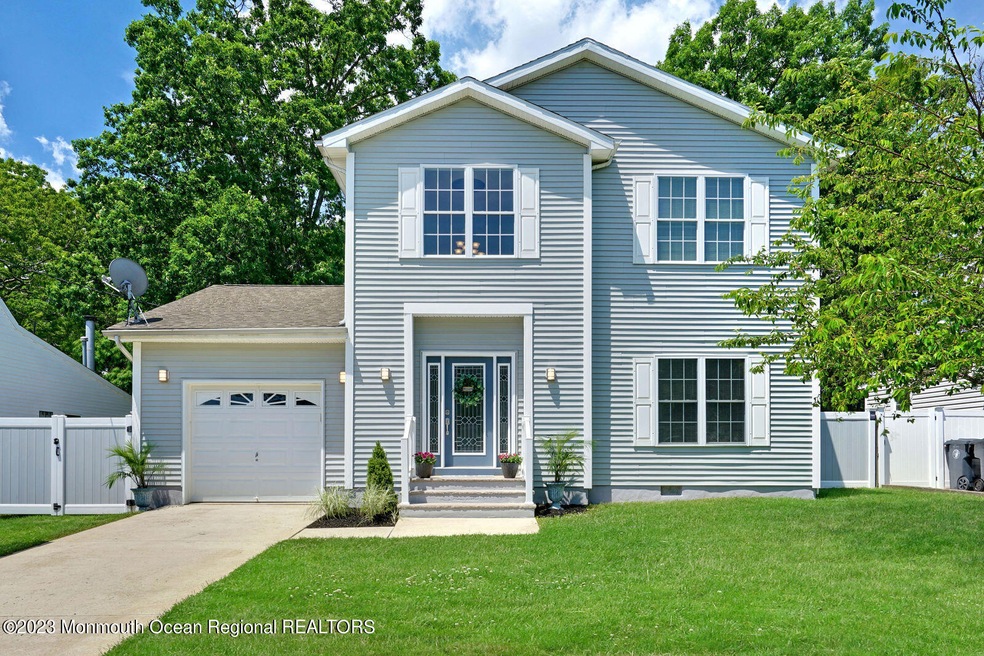 818 Linden Rd, Toms River, NJ 08753 - photo 1