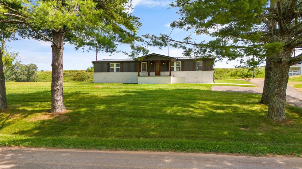 02-3713MapleValleyRd-36