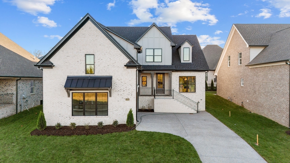 2008 Wt Chandler Blvd, Gallatin, TN 37066 - photo 1