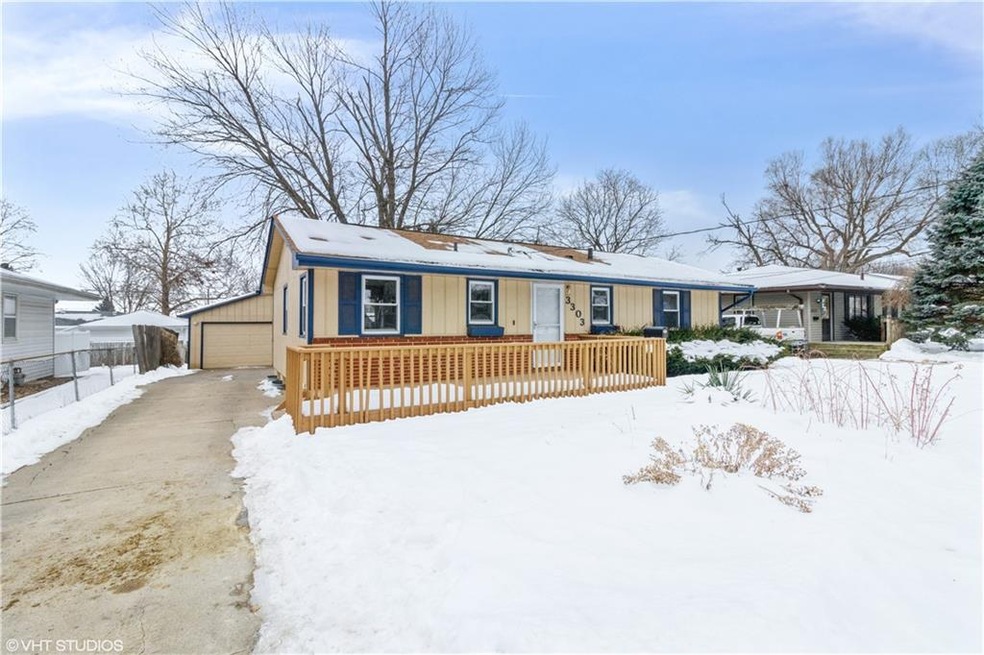 3303 E 25th Ct, Des Moines, IA 50317 - photo 1