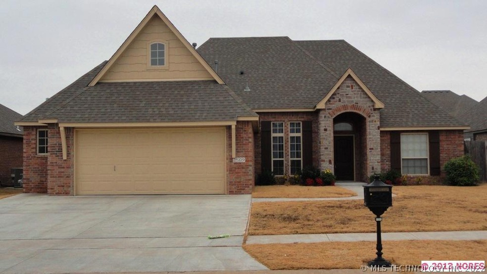 Great Architectural designed entrance.