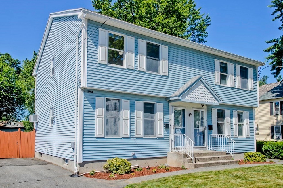 17 John St, Chicopee, MA 01013 - photo 1