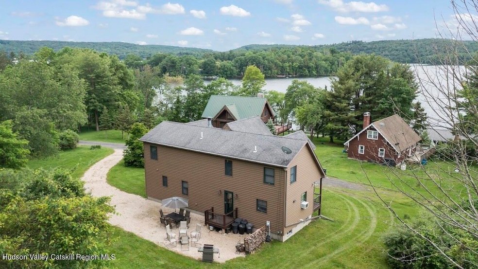 Under Contract $885,000