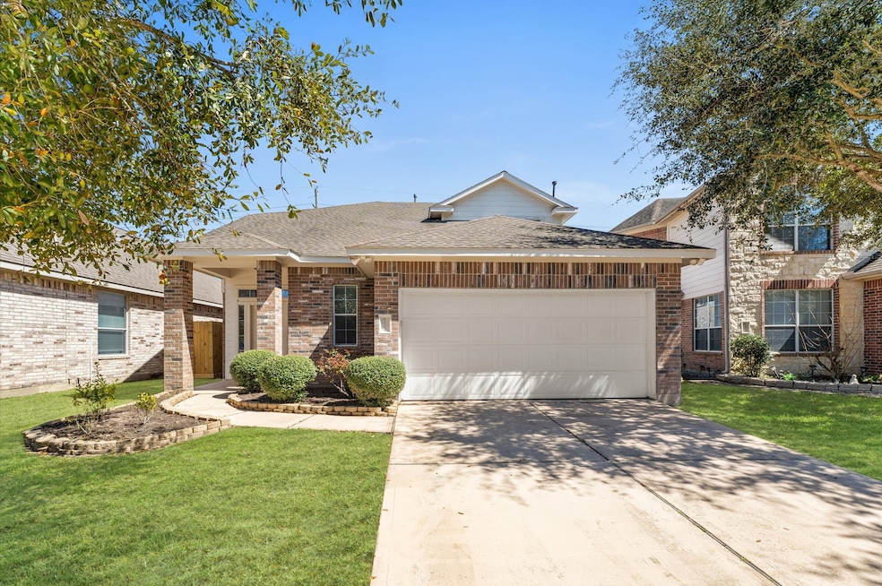 Welcome Home to 6503 Applewood Forest Drive, Katy,