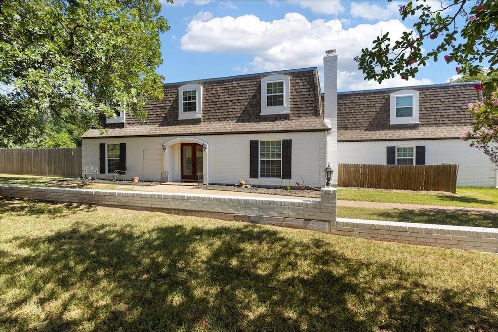 3630 Northcrest Dr, Cleburne, TX 76031 - photo 1