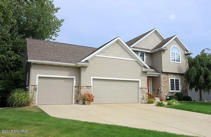 7400 Whistlewood SW, Byron Center, MI 49315 - photo 1