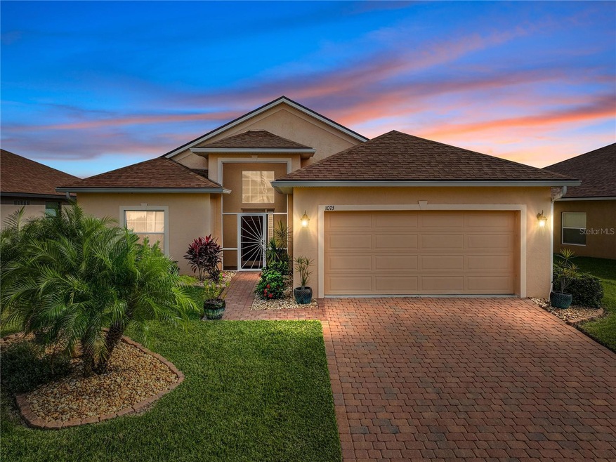 1073 Sawgrass Dr, Winter Haven, FL 33884 - photo 1