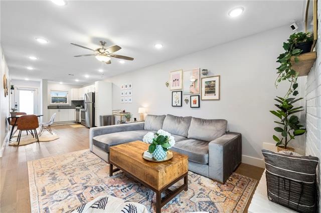 Welcome home to 909 Reinli Street #215, Austin, TX
