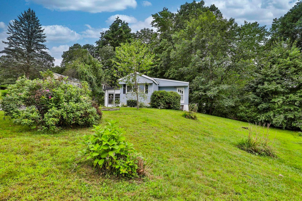 15 Greatstone Dr, Nashua, NH 03063 - photo 1