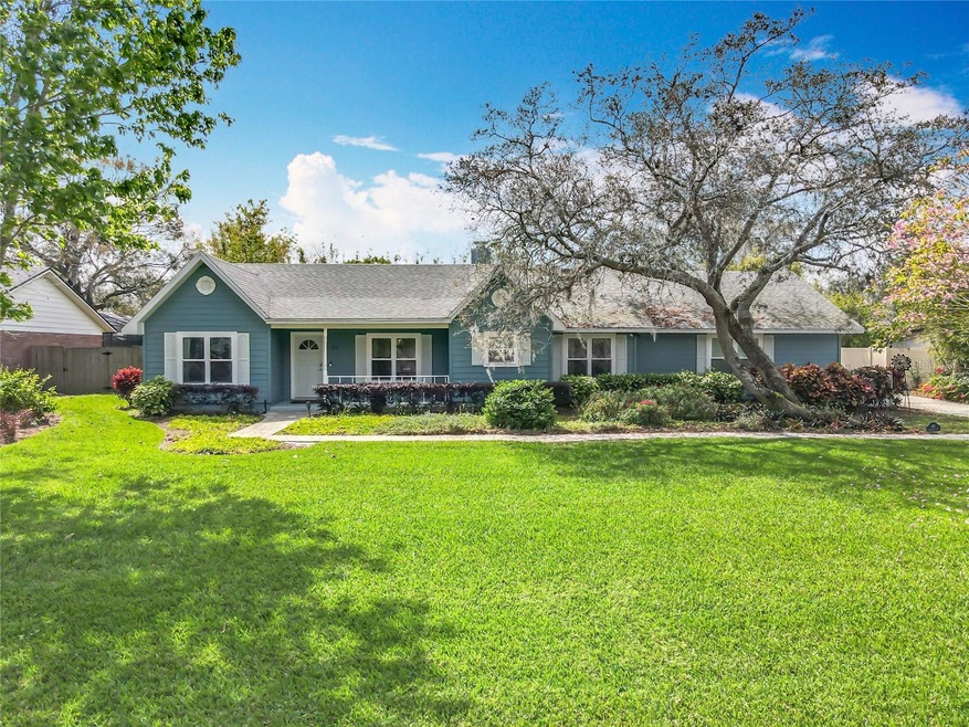 Welcome to 418 Norwood CT in the Heart of Oviedo!