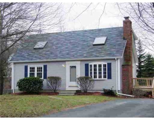 62 Paul Ave, Wakefield, RI 02879 - photo 1