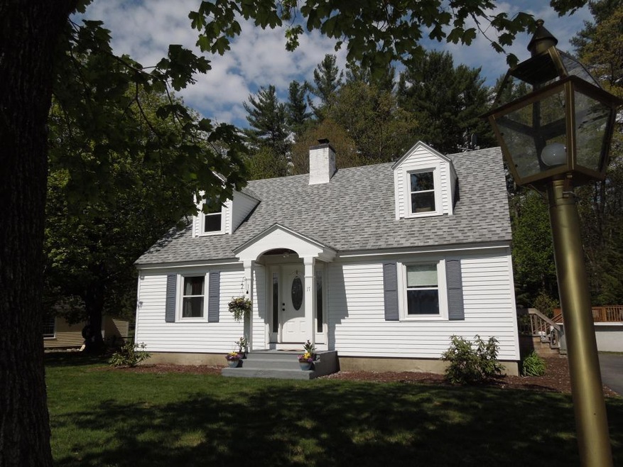 17 Crescent St, Hill, NH 03243 - photo 1