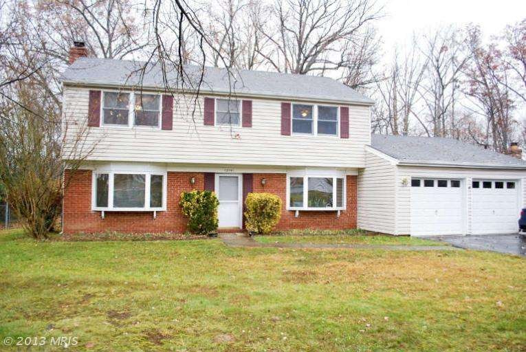 13141 Madonna Ln, Fairfax, VA 22033 - photo 1