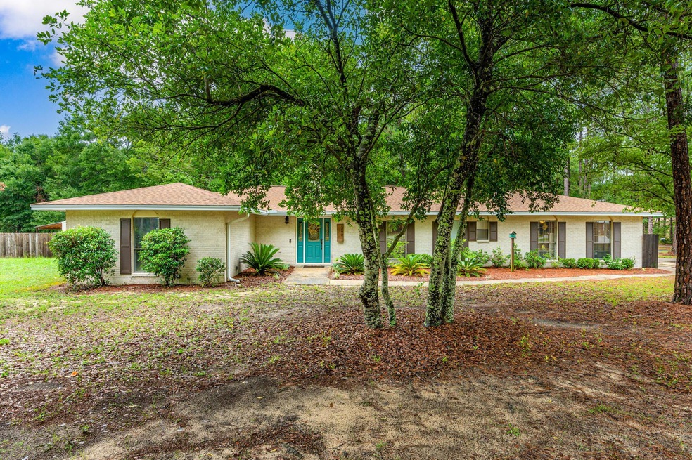 1202 Grandview Dr, Crestview, FL 32539 - photo 1