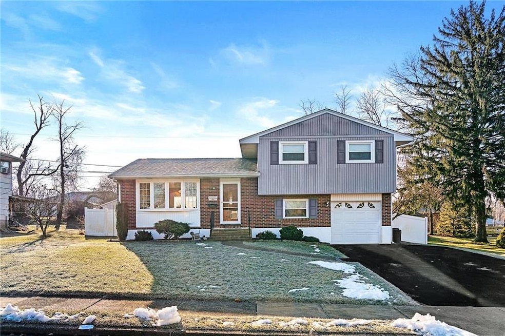 3330 Thomas St, Whitehall, PA 18052 - photo 1