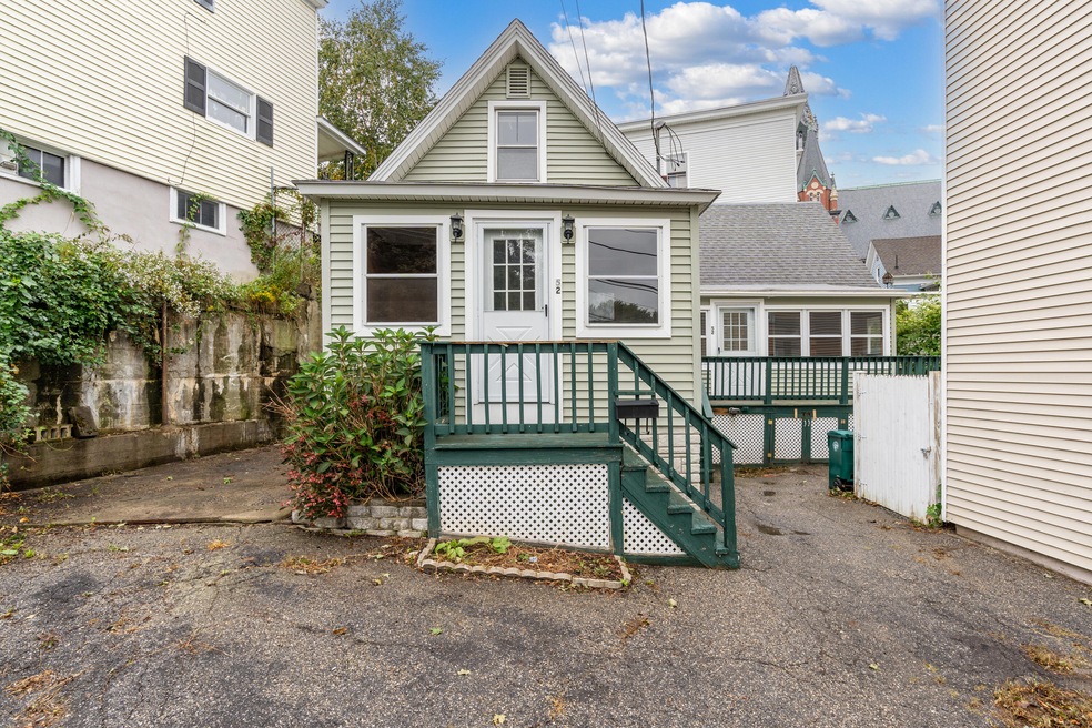 52 Pike St, Biddeford, ME 04005 - photo 1