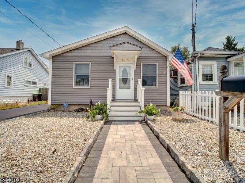 227 Seaview Ave, South Amboy, NJ 08879 - photo 1
