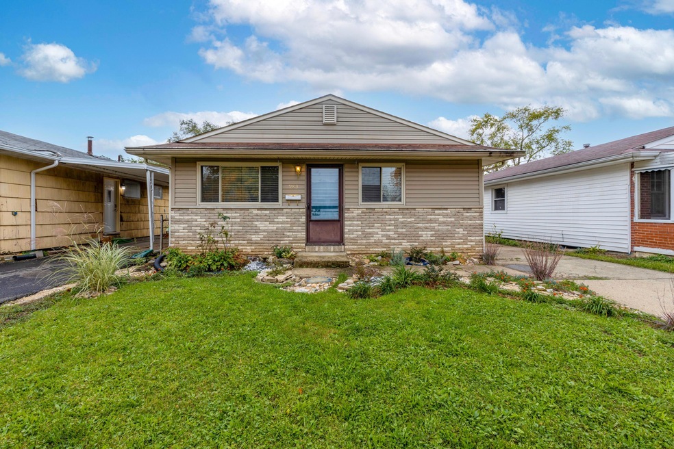983E21stAve-Exterior-4