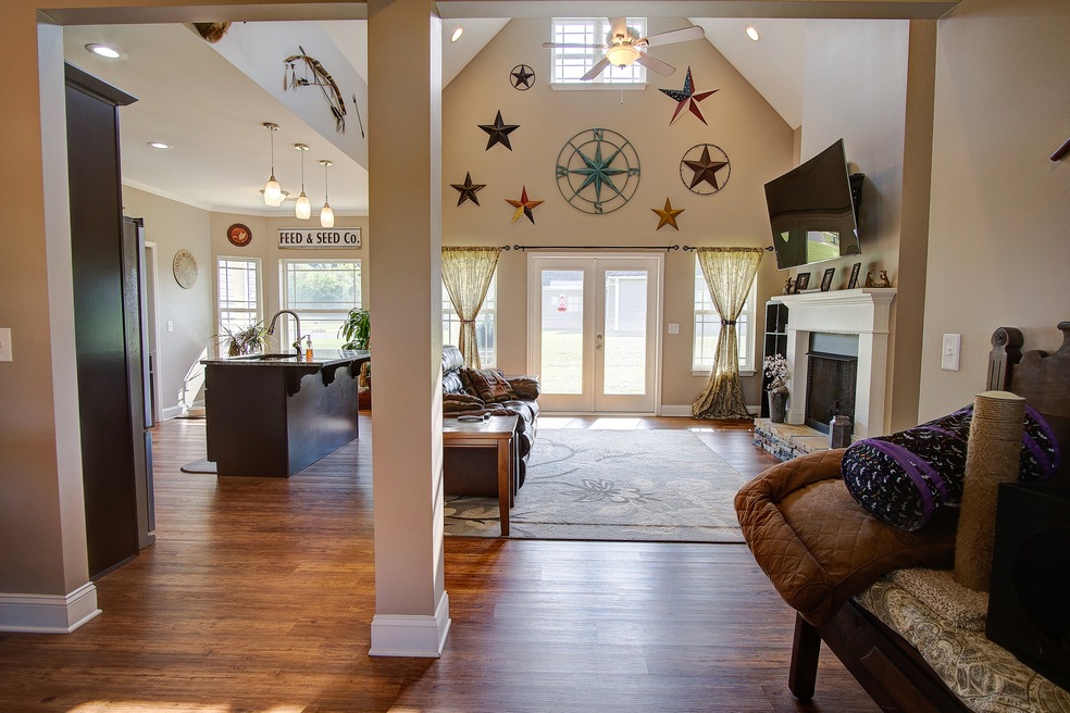 331 Burnt Hickory Ln, Calhoun, GA 30701 - photo 1