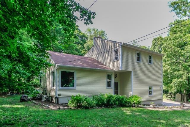 112 Lime Kiln Rd, Suffern, NY 10901 - photo 1