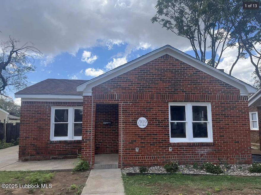 For Rent $1,300/month