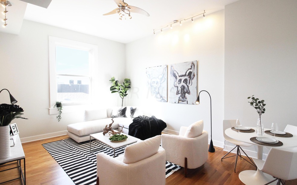 1016_livingroom2
