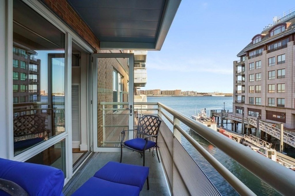 4 Battery Wharf unit 4307, Boston, MA 02109 - photo 1
