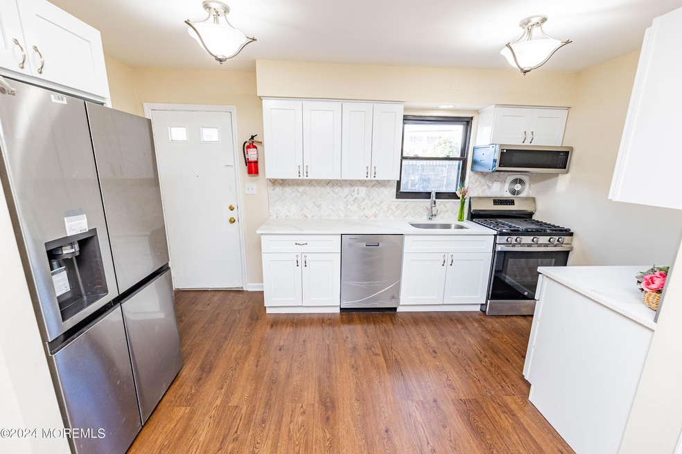 301 Spring St unit 11, Red Bank, NJ 07701 - photo 1