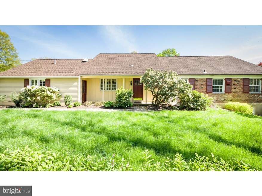 219 Spruce Tree Rd, Wayne, PA 19087 - photo 1