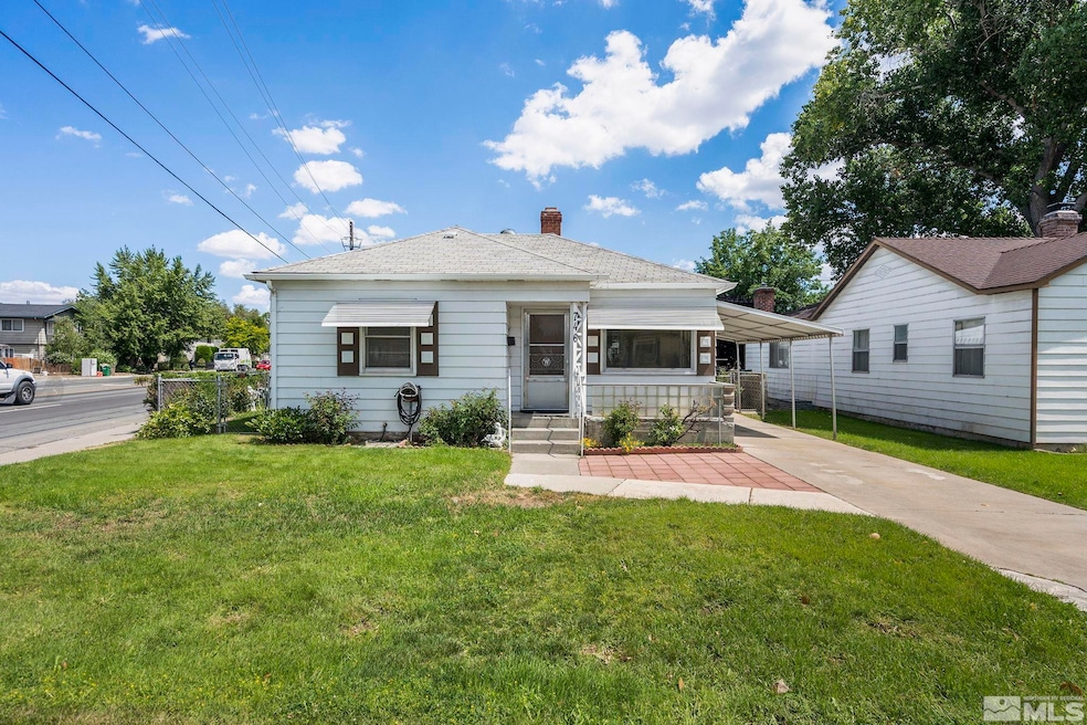 746 6th St, Sparks, NV 89431 - photo 1