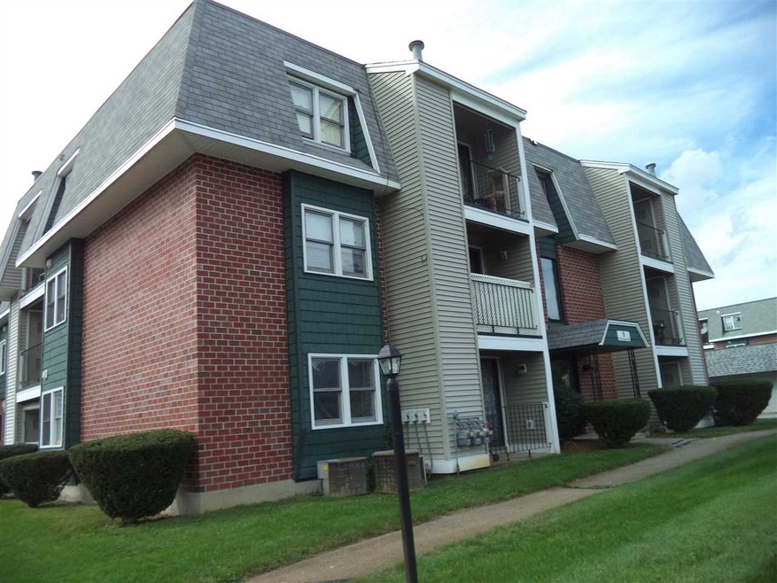 3 Roedean Dr unit UC308, Nashua, NH 03063 - photo 1