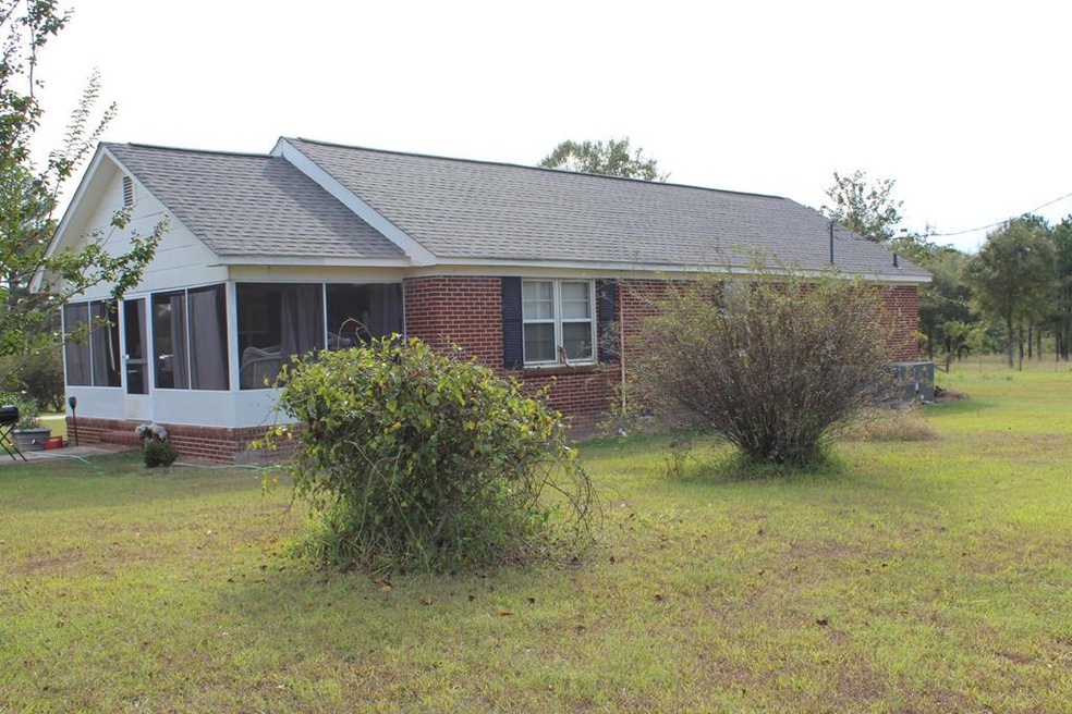907 Woodcrest Rd, Sylvester, GA 31791 - photo 1