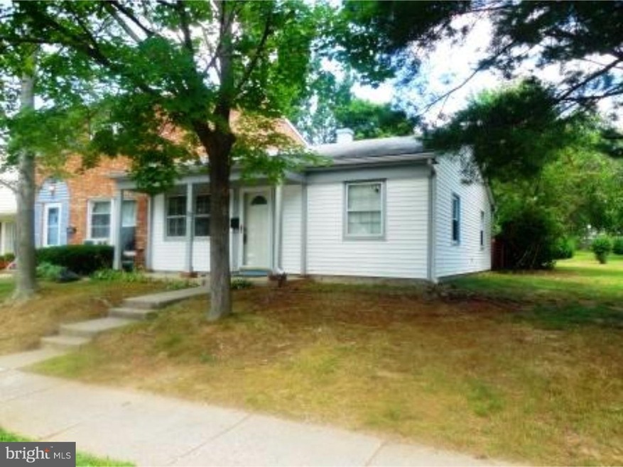 25 Fireside Ct, Willingboro, NJ 08046 - photo 1