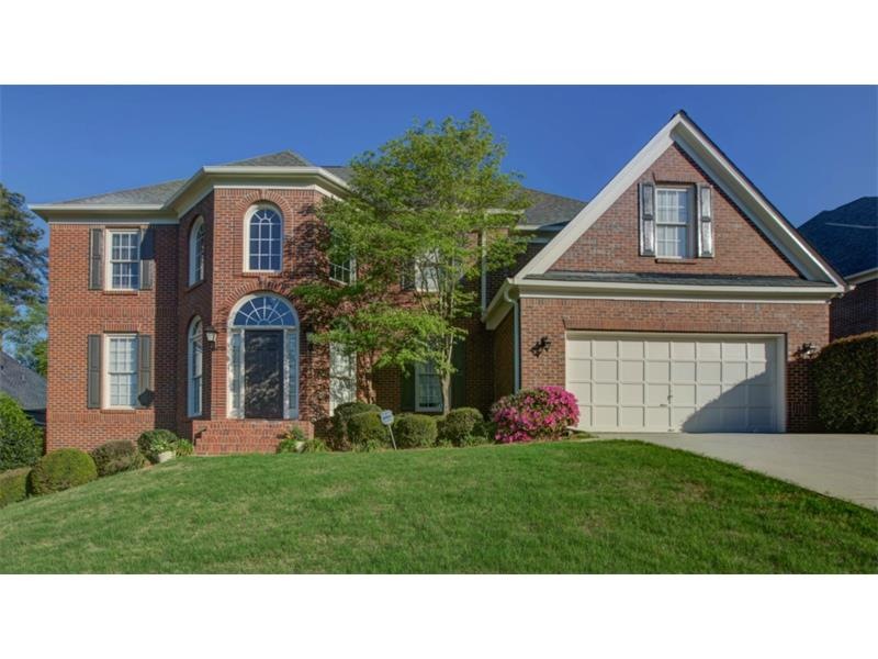 Gorgeous 3 sided Brick Traditional Home - Jamestow