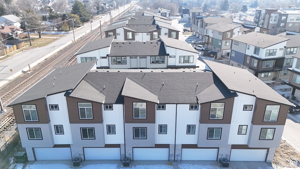 132 E Chambord Ct, Sandy, UT 84070 - photo 1