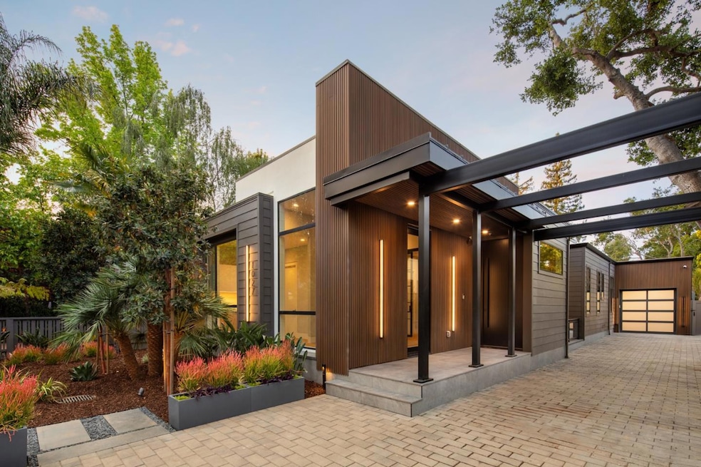 For Sale $15,995,000